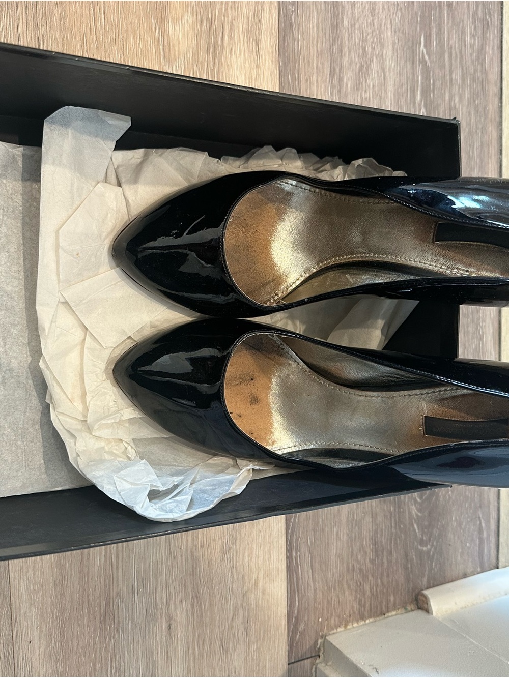 Dolce & Gabbana Black Patent Pointed-Toe Pumps
